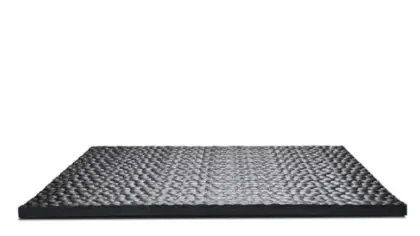 Laufgangbelag N18 von oben. Hammerschlagprofil ist sichtbar.