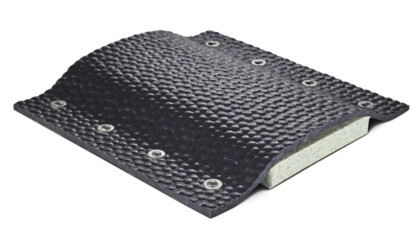 Weichbett HT 8GS. Befestigung, Gummimatte und Verbundschaumstoff sind sichtbar.